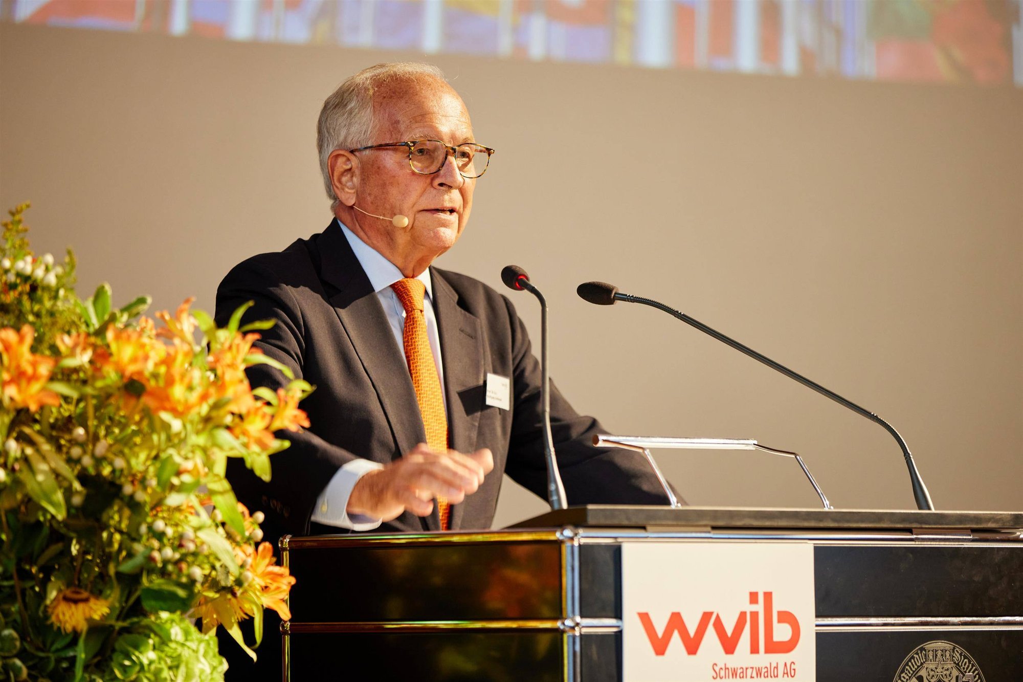 2030638411-WVIB_im_Dialog_2022_042-1